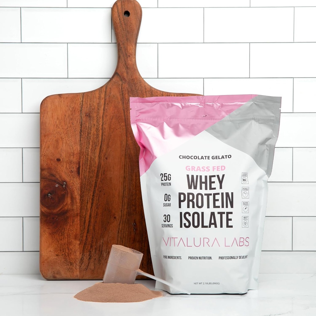 Vitalura Labs Grass-Fed Whey חלבון Isolate - חלבון 25g (DV 50%) Per Serve - 100% Whey Isolate - NSF תוכן מוסמך - שוקולד Gelato Flavored - No Fillers - Easying - 30 משרתות