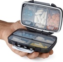 Travel Pill Organer - Moisture Proof Portable Holder עם 7 השוואתיות, קומפקטי תוספת מקרה עבור Purse Essential Medicine Kit העובר רוקחות Pocket עם תוויות, שחור שחור