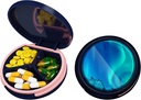 Serfeymi Small Pill Box - 3 השוואתיות ב- Portable Pill Box for Purse Pocket, Compact Mini Travel Pill Case - מתאים לתרופה, ויטמין, שמן דגים, תוספים - Dark Blue(Aurora)