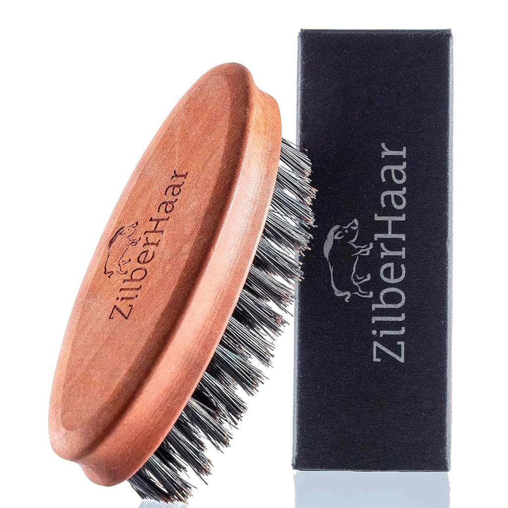Zilber Haar Pocket Mustache ו Beard Brush - Stiff Boar Bristles Small Brush - Perfect Beard Grooming Tool - Relieves beard Itch - קצר ובינוני - Made in Europe