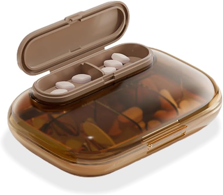 Small 7 Day Pill Case, קומפקטית ויטמין Box, Portable Travel Pill Dispenser, Stylish Medicines & תוספים מאורגנים (Brown)
