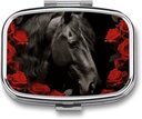 סוס שחור על רקע של Red Roses Pill Box 2 השוואתי גלולת גלולת גלולת גלולת גלולת גלולות יום יומית עבור Pocket Purse Daily Medicine Container כדי להחזיק ויטמין שמן דגים